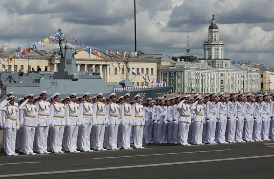 Генеральная репетиция парада ко Дню ВМФ 