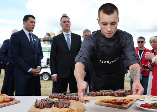 Выставка "Всероссийский день поля" в Калининградской области