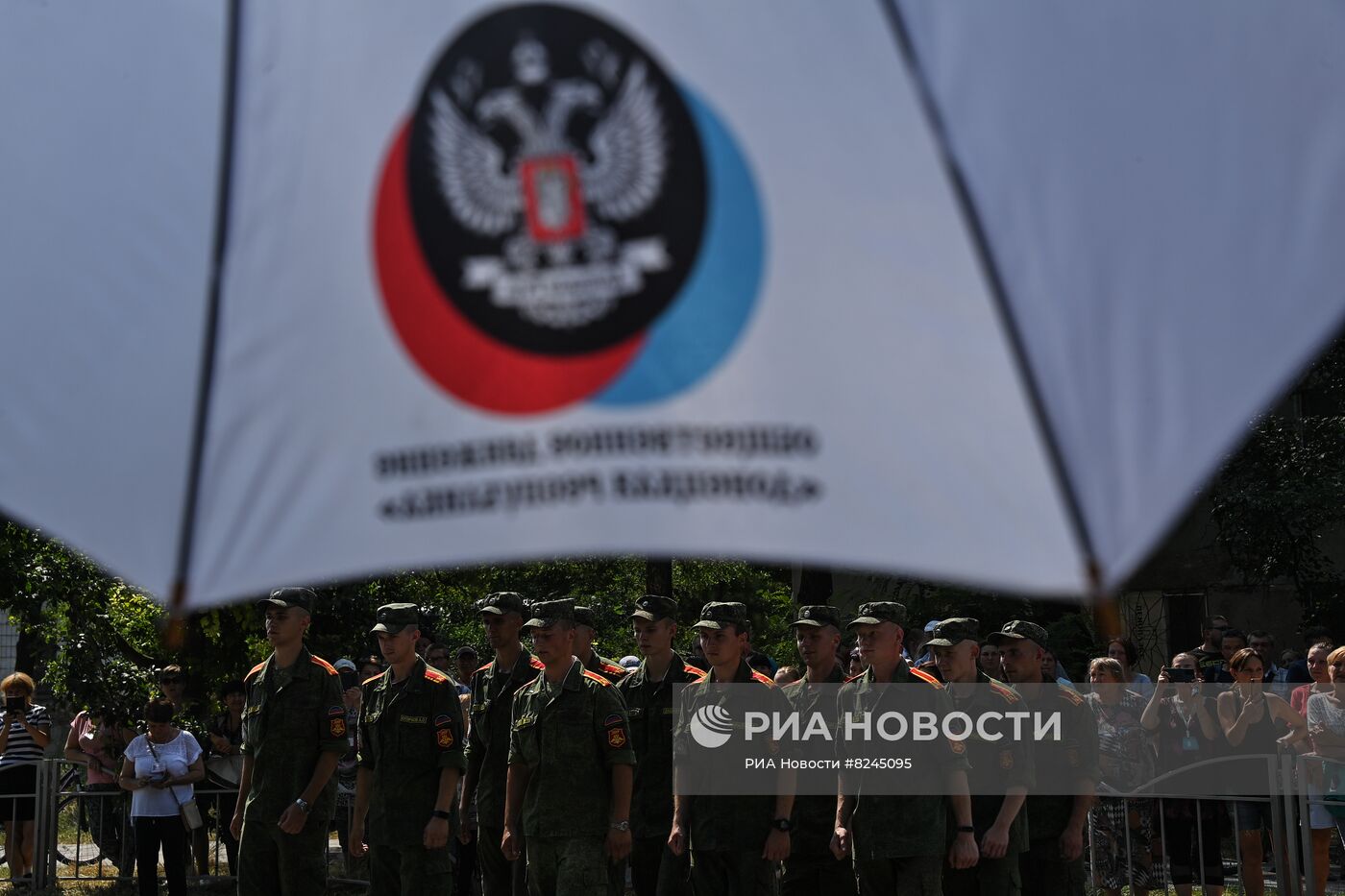 Акция "Парад для одного ветерана" в Мариуполе