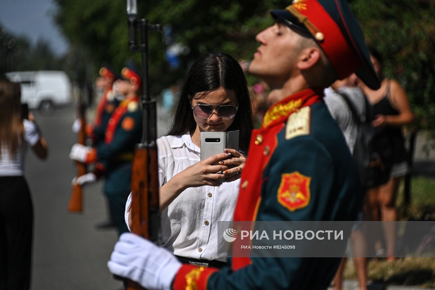 Акция "Парад для одного ветерана" в Мариуполе