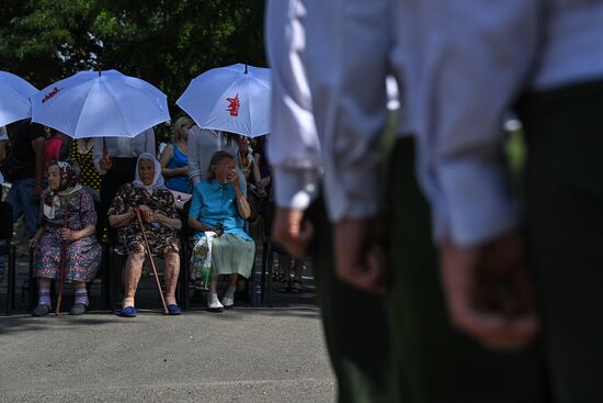 Акция "Парад для одного ветерана" в Мариуполе