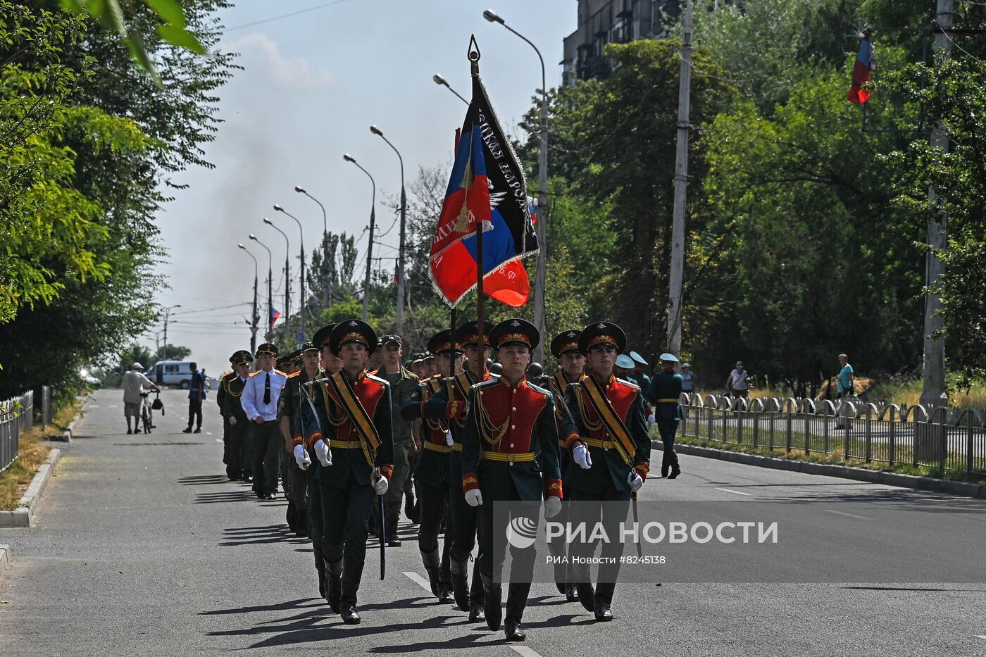 Акция "Парад для одного ветерана" в Мариуполе