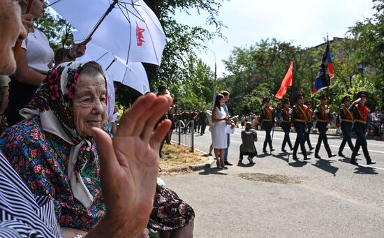 Акция "Парад для одного ветерана" в Мариуполе