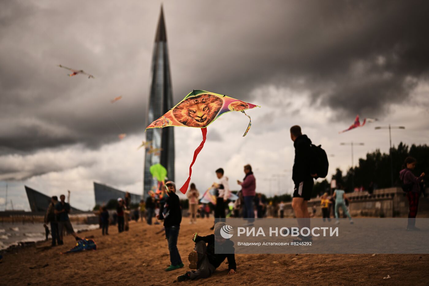 Фестиваль воздушных змеев в Санкт-Петербурге