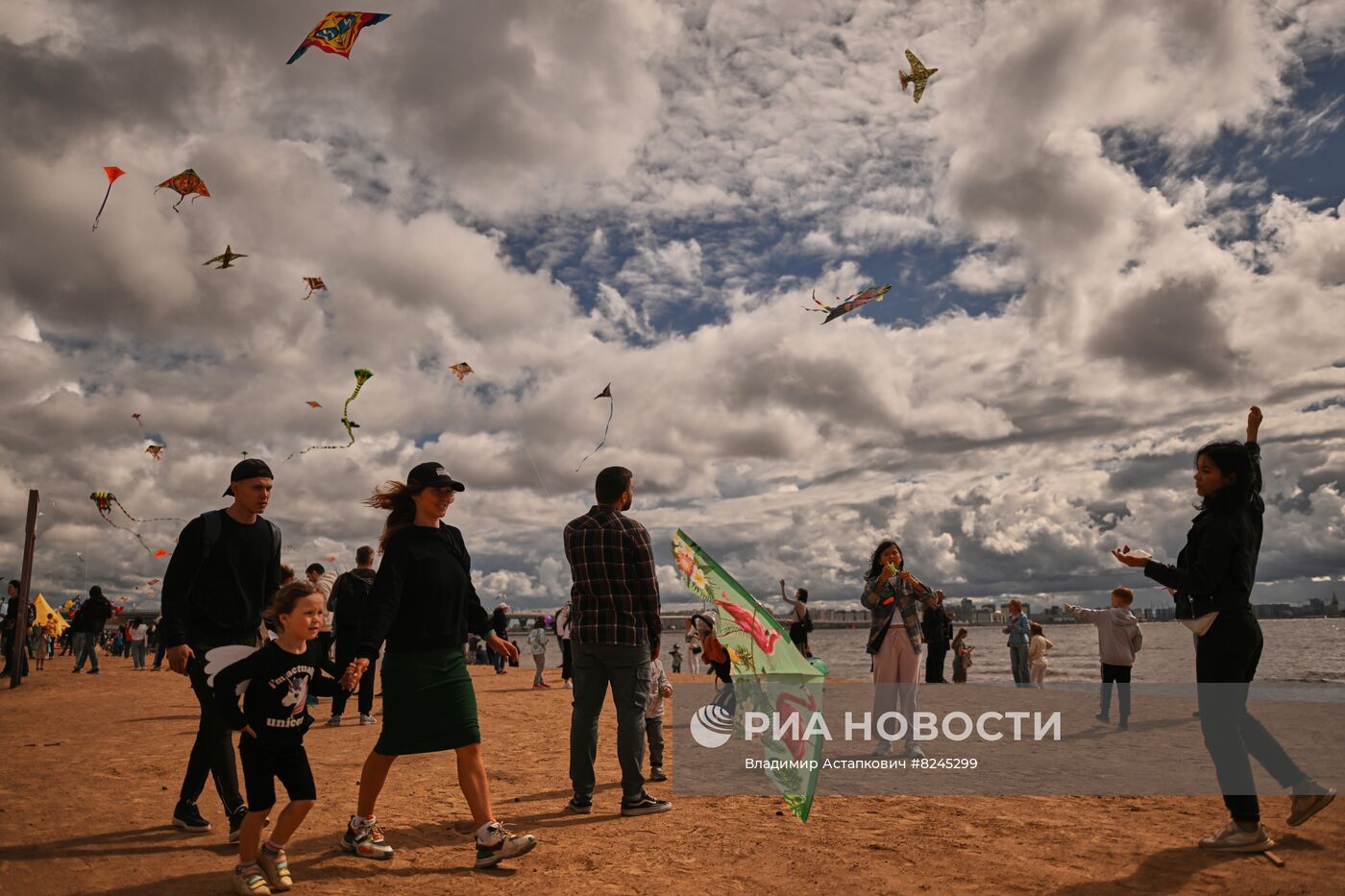 Фестиваль воздушных змеев в Санкт-Петербурге