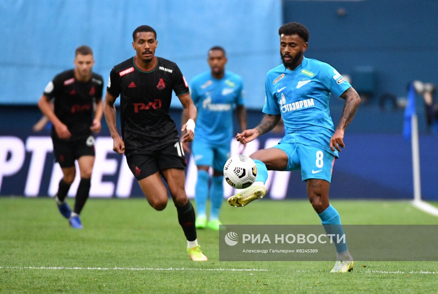 Футбол. РПЛ. Матч "Зенит" - "Локомотив"