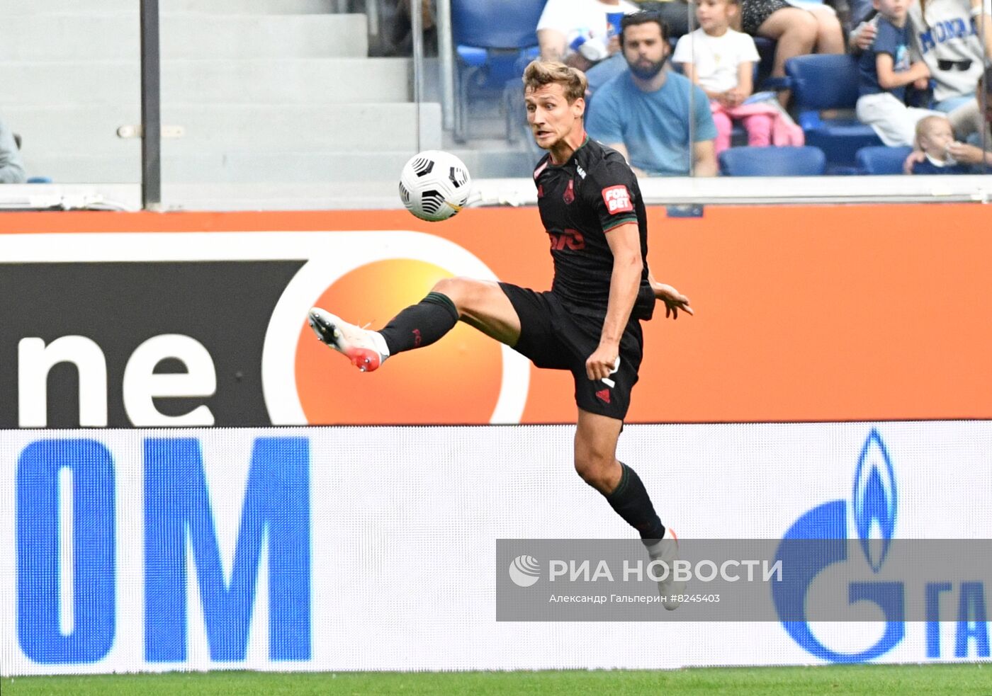 Футбол. РПЛ. Матч "Зенит" - "Локомотив"