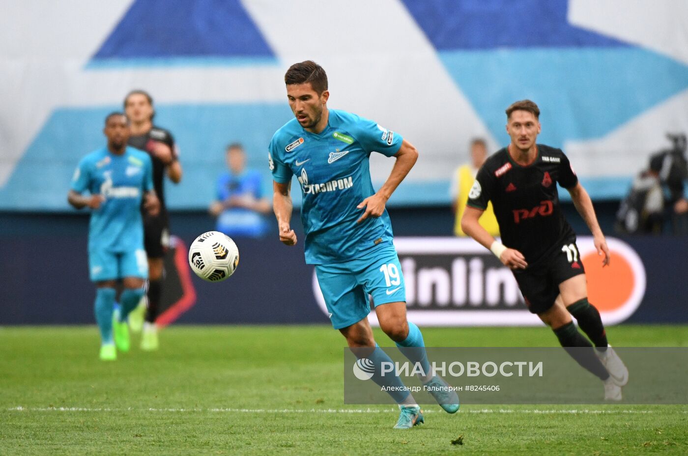 Футбол. РПЛ. Матч "Зенит" - "Локомотив"