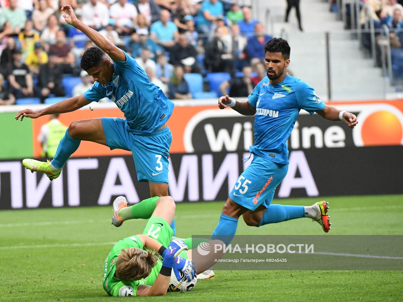 Футбол. РПЛ. Матч "Зенит" - "Локомотив"