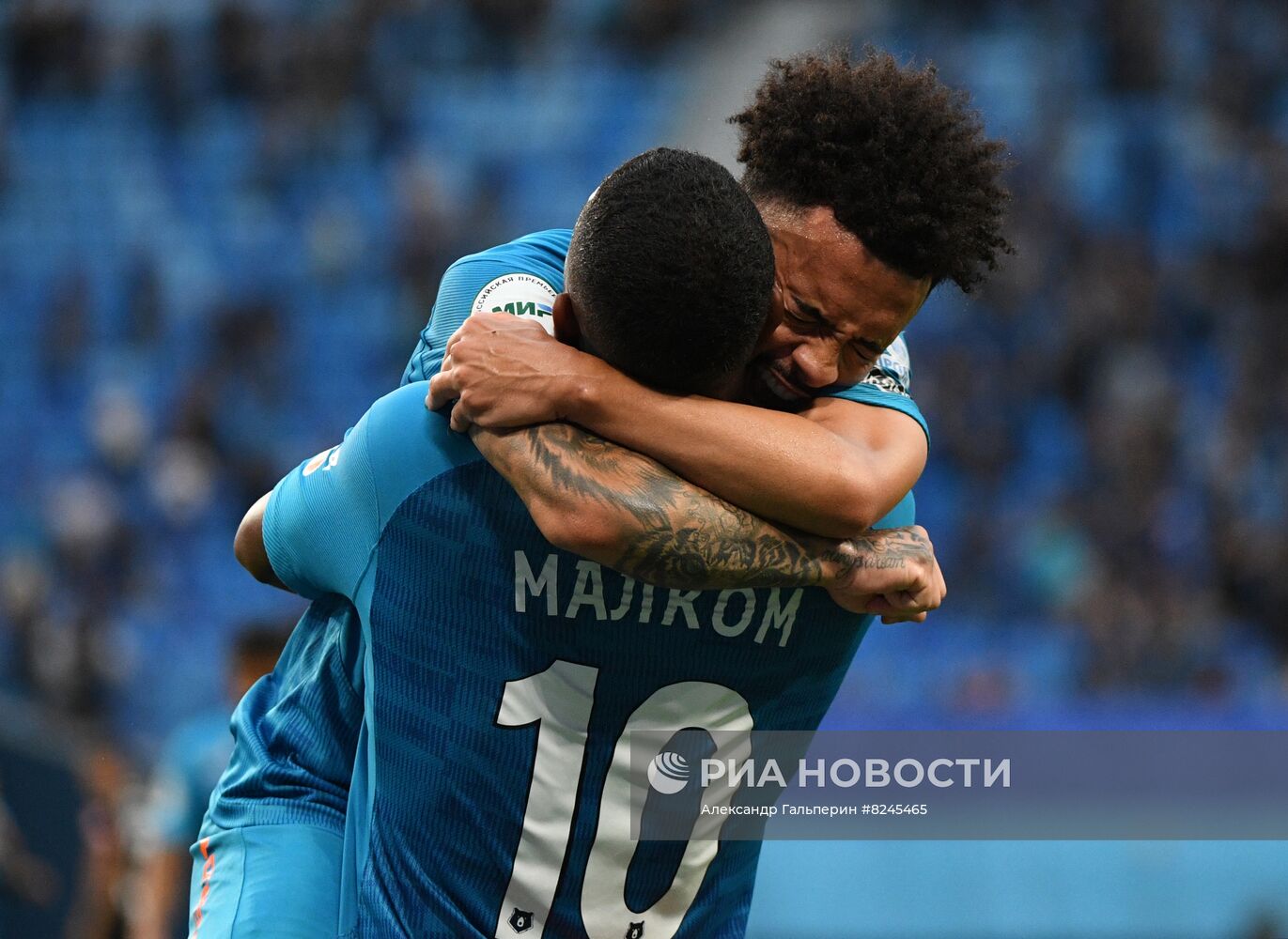 Футбол. РПЛ. Матч "Зенит" - "Локомотив"