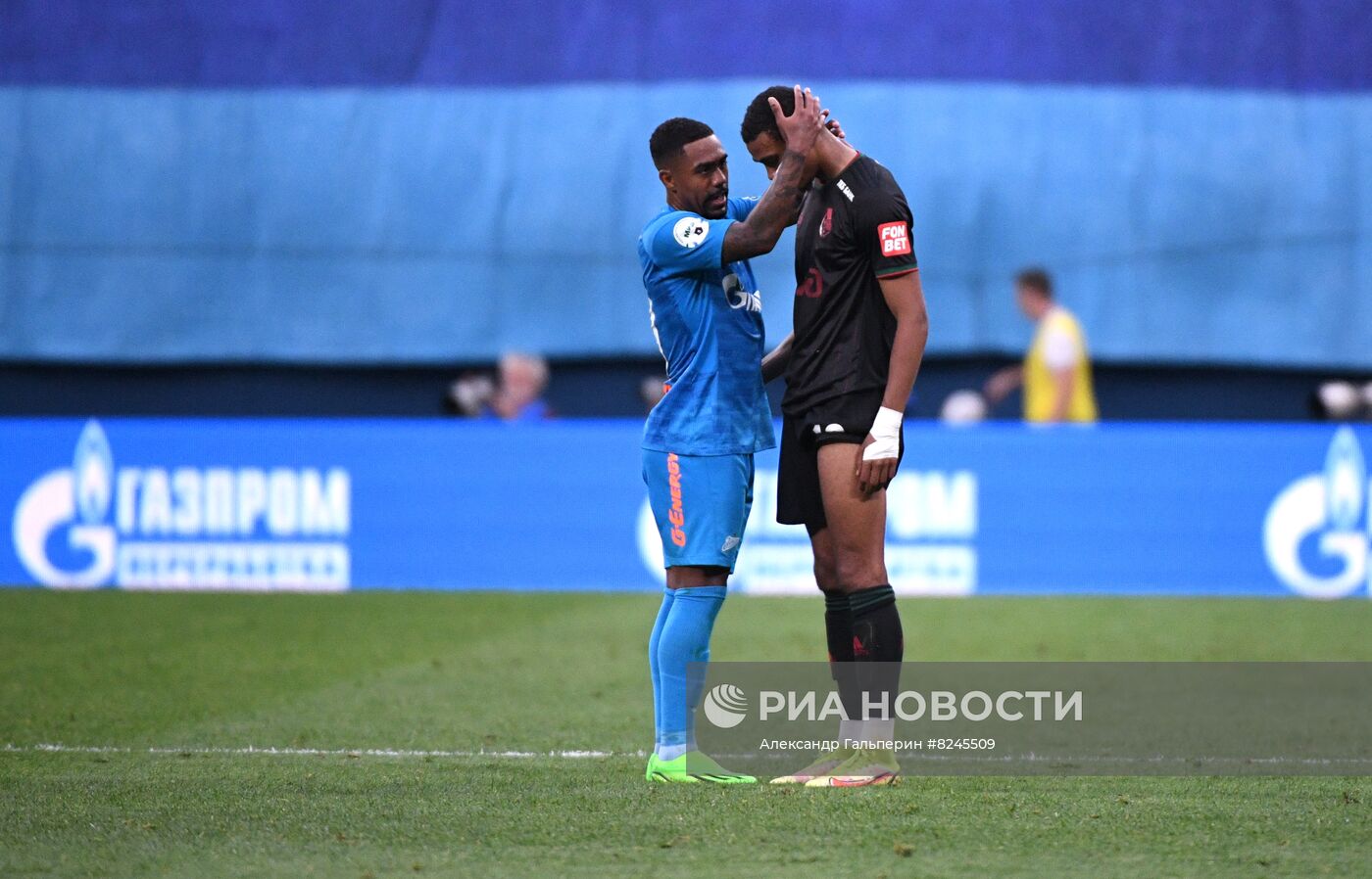 Футбол. РПЛ. Матч "Зенит" - "Локомотив"