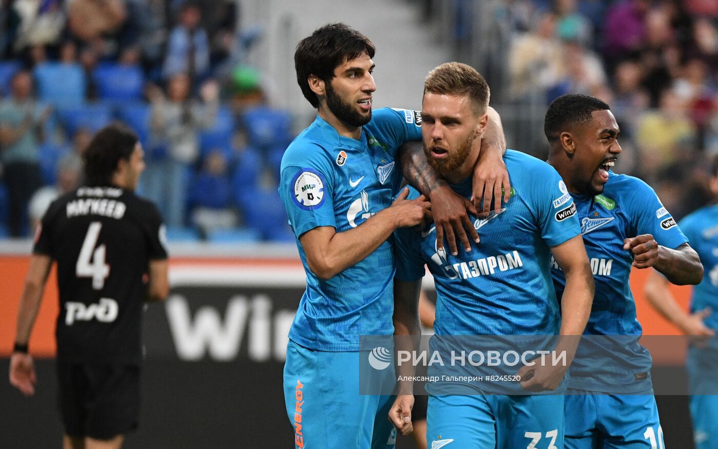 Футбол. РПЛ. Матч "Зенит" - "Локомотив"