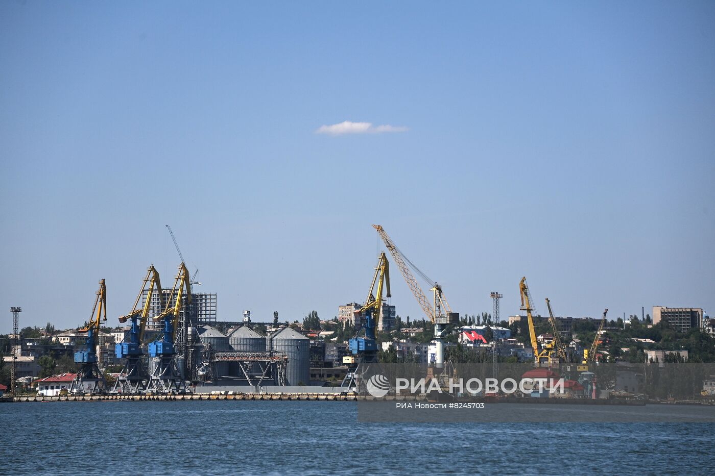 Морской порт Мариуполя