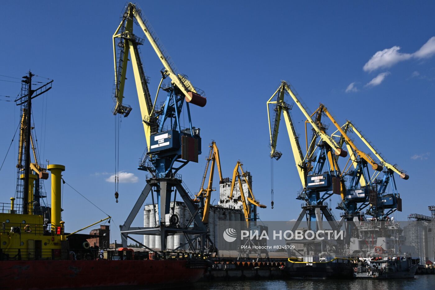 Морской порт Мариуполя