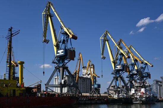 Морской порт Мариуполя