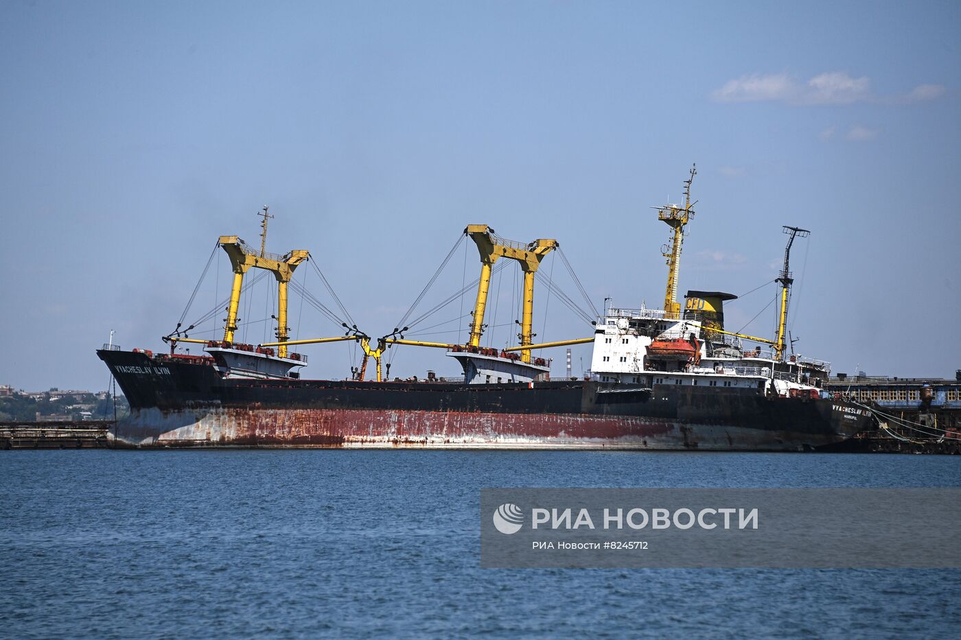 Морской порт Мариуполя