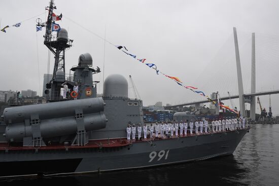 Празднование Дня ВМФ в регионах России