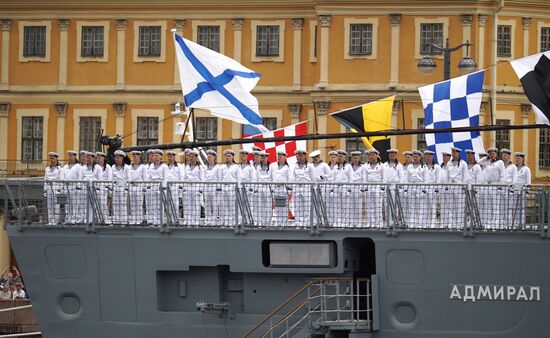 Празднование Дня ВМФ в Санкт-Петербурге