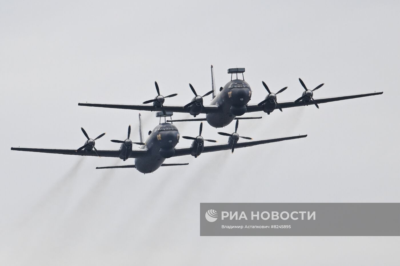 Празднование Дня ВМФ в Санкт-Петербурге