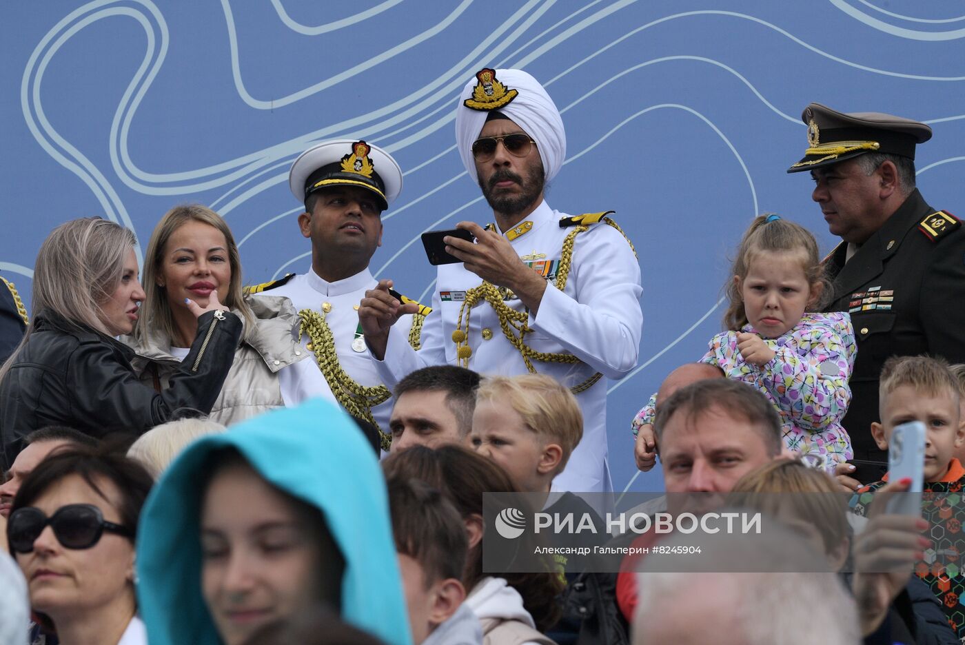 Празднование Дня ВМФ в Санкт-Петербурге