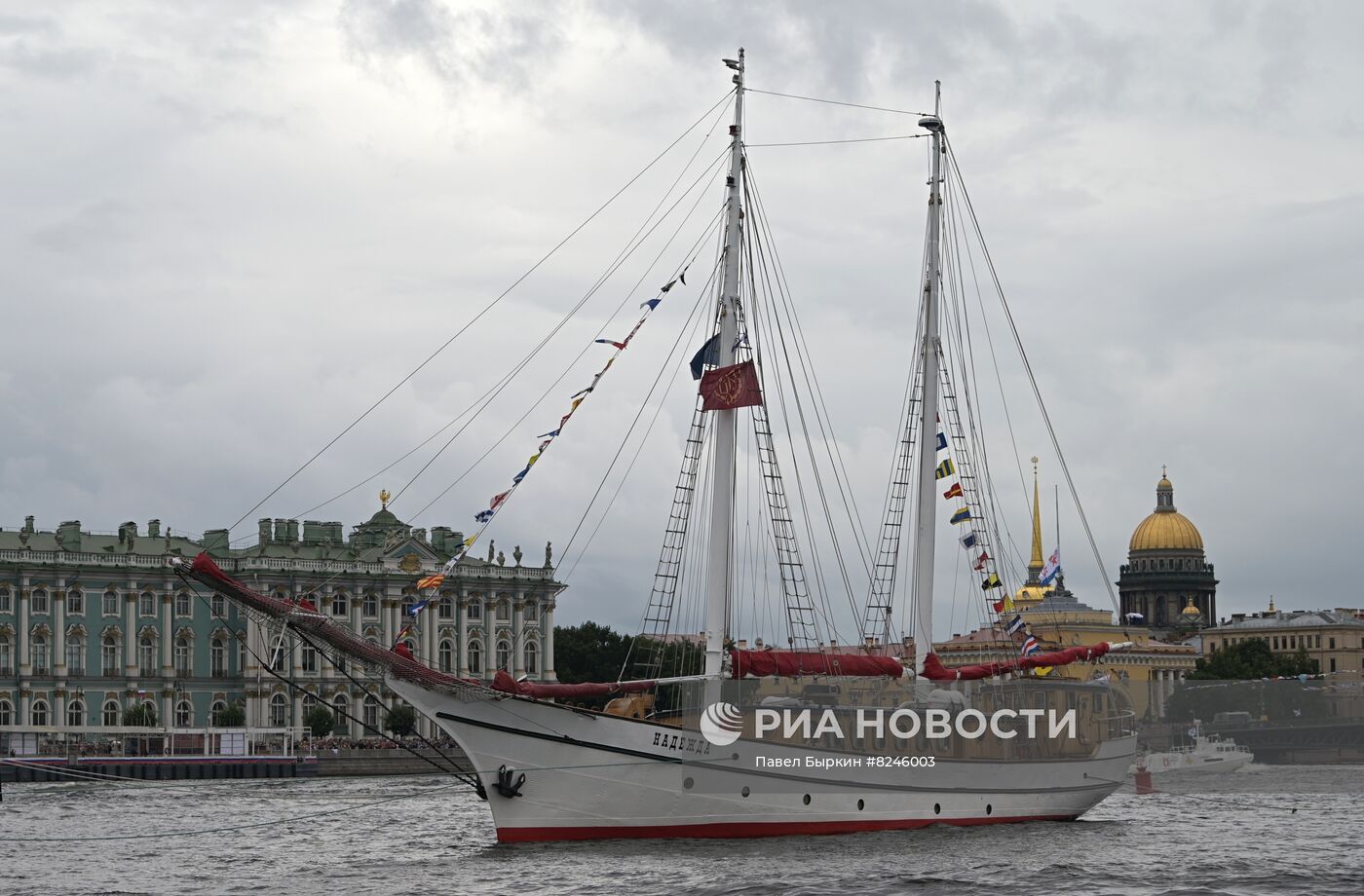 Празднование Дня ВМФ в Санкт-Петербурге