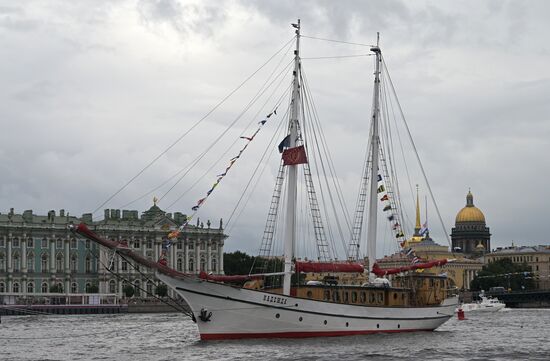 Празднование Дня ВМФ в Санкт-Петербурге