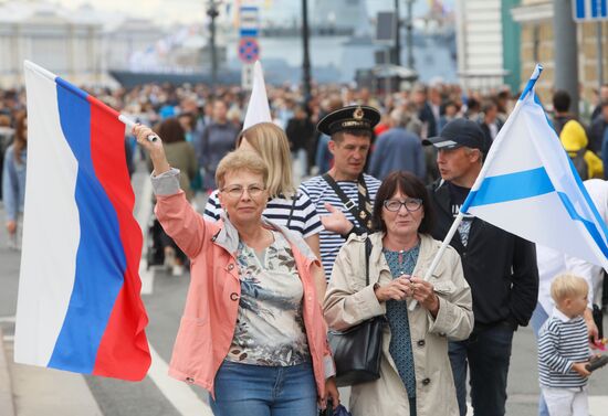 Празднование Дня ВМФ в Санкт-Петербурге