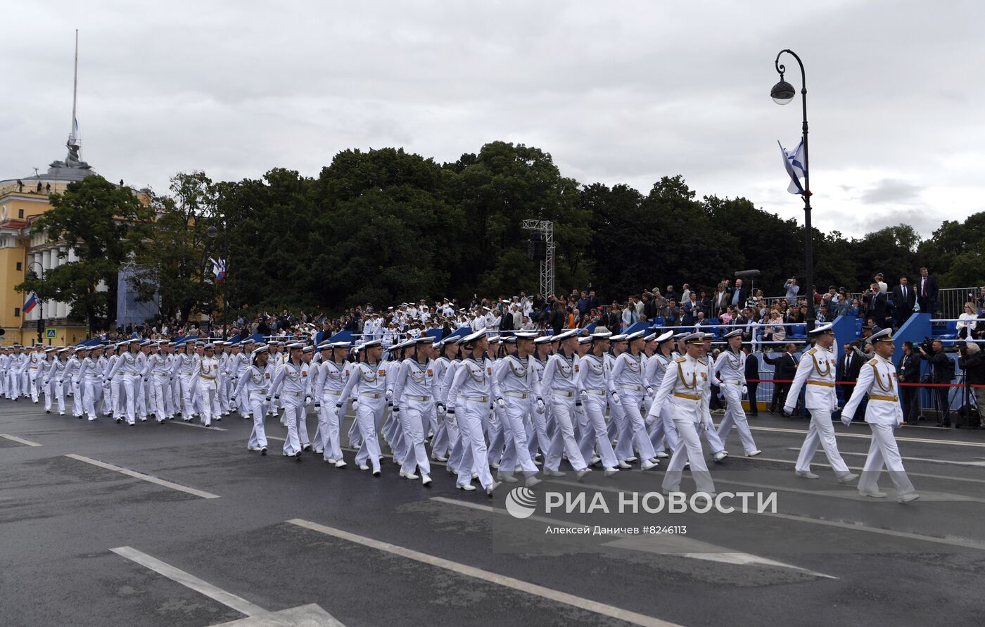 Празднование Дня ВМФ в Санкт-Петербурге