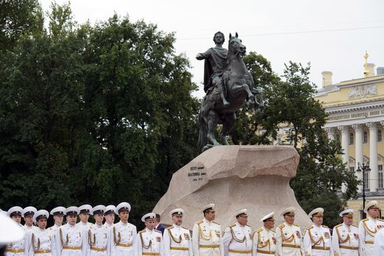 Празднование Дня ВМФ в Санкт-Петербурге