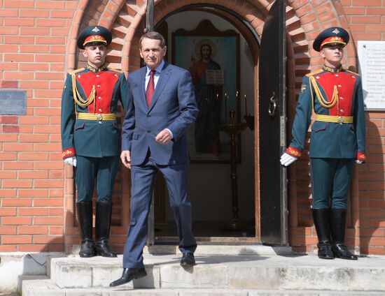 Председатель РИО С. Нарышкин возложил венок к обелиску "Павшим в Мировой войне 1914-1918 годов"