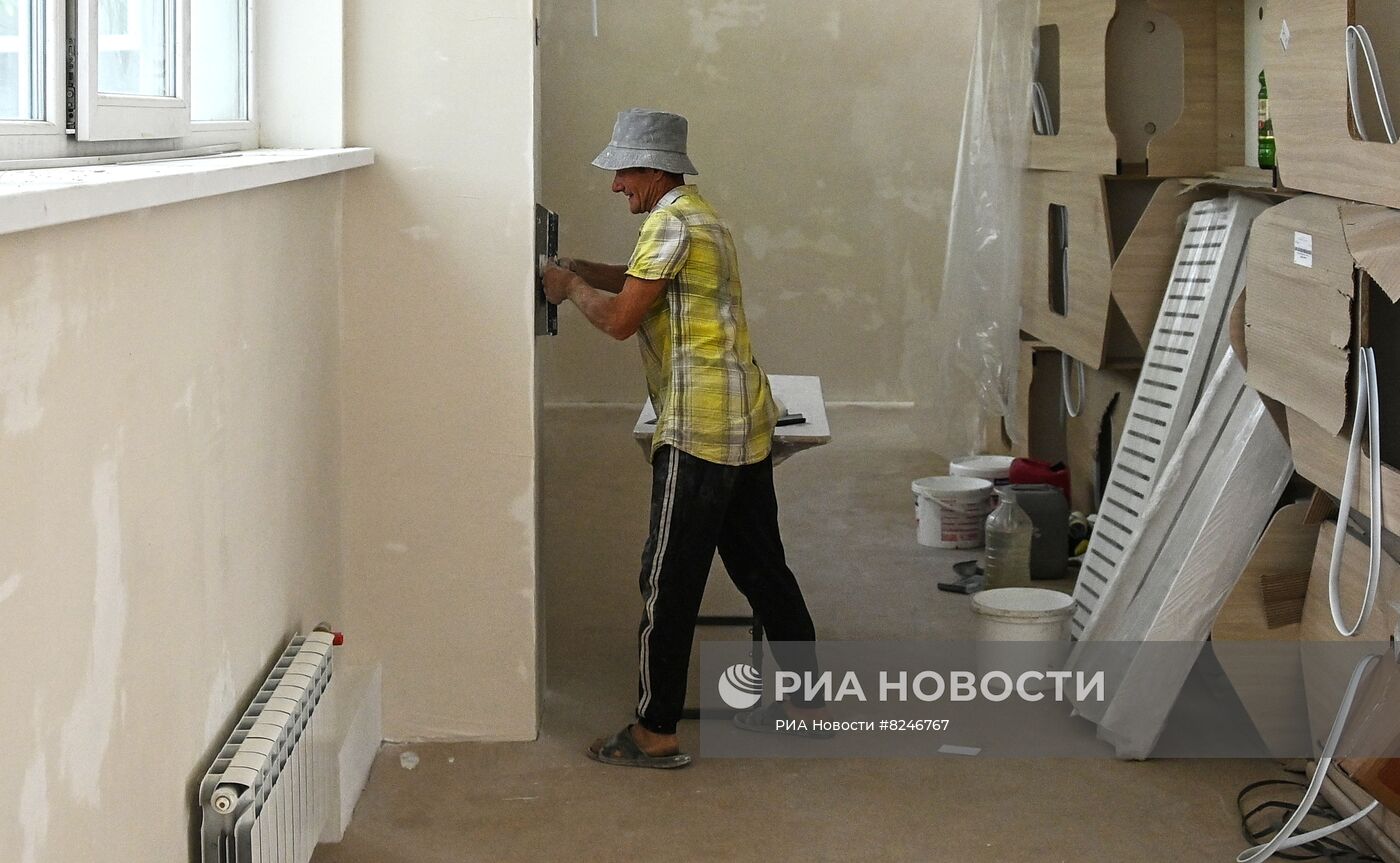 Восстановление детсада в Мариуполе строителями из РФ