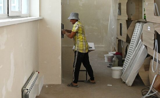 Восстановление детсада в Мариуполе строителями из РФ