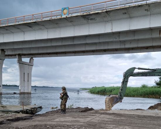 Понтонная переправа в Херсоне