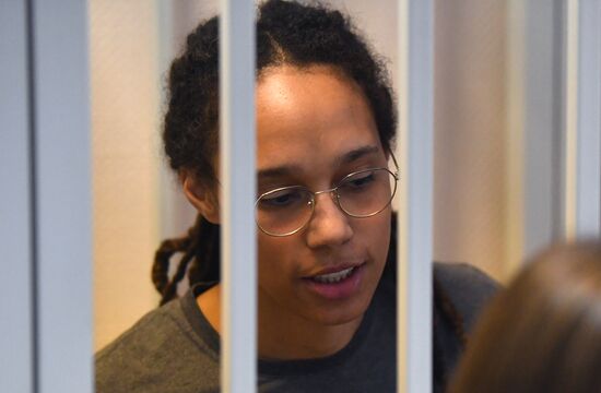 Суд приговорил американскую баскетболистку Б. Грайнер к 9 годам колонии