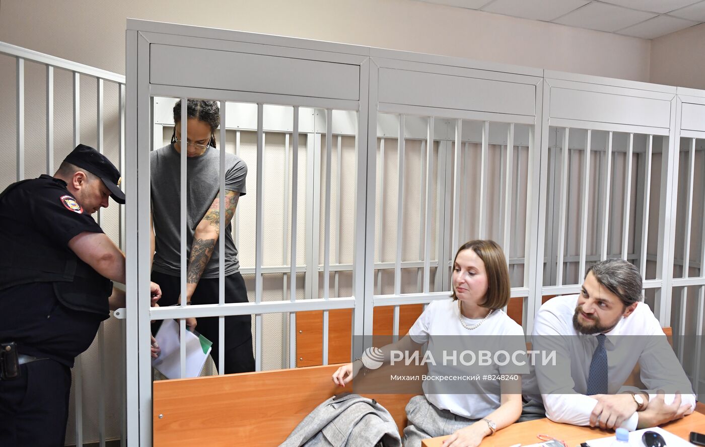 Суд приговорил американскую баскетболистку Б. Грайнер к 9 годам колонии