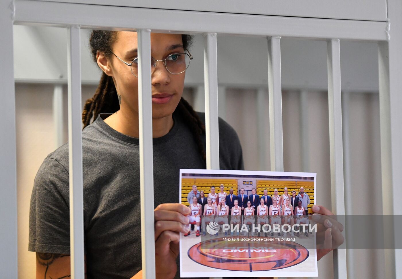 Суд приговорил американскую баскетболистку Б. Грайнер к 9 годам колонии