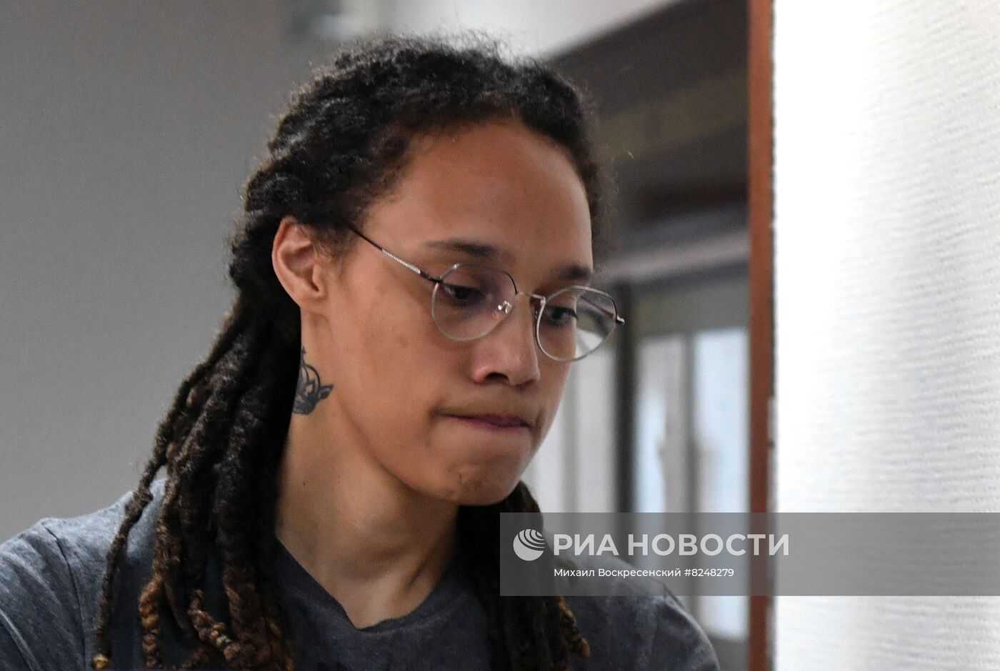 Суд приговорил американскую баскетболистку Б. Грайнер к 9 годам колонии