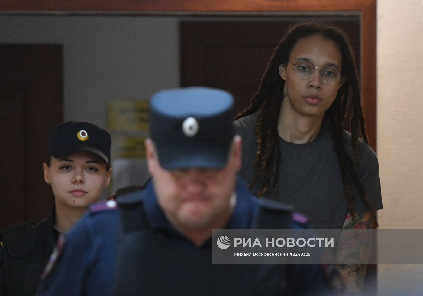 Суд приговорил американскую баскетболистку Б. Грайнер к 9 годам колонии