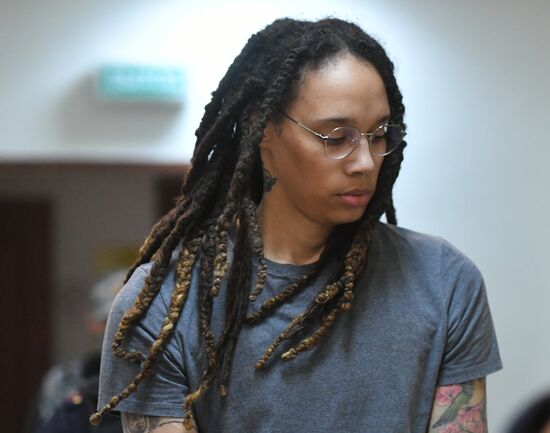 Суд приговорил американскую баскетболистку Б. Грайнер к 9 годам колонии