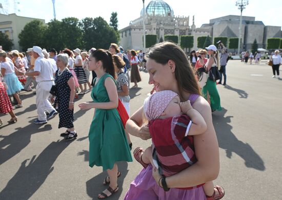 День рождения ВДНХ