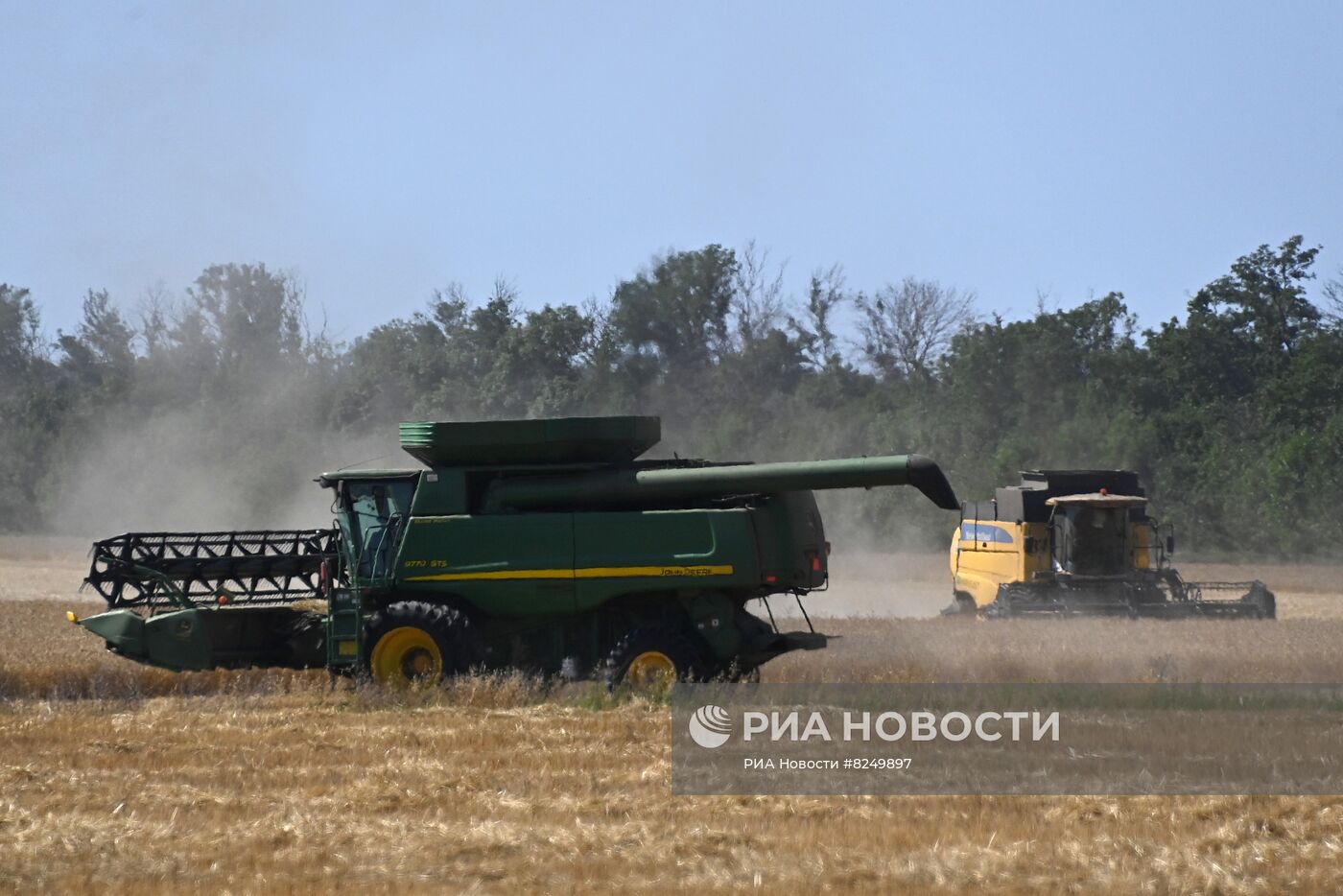 Сбор урожая зерновых в ДНР