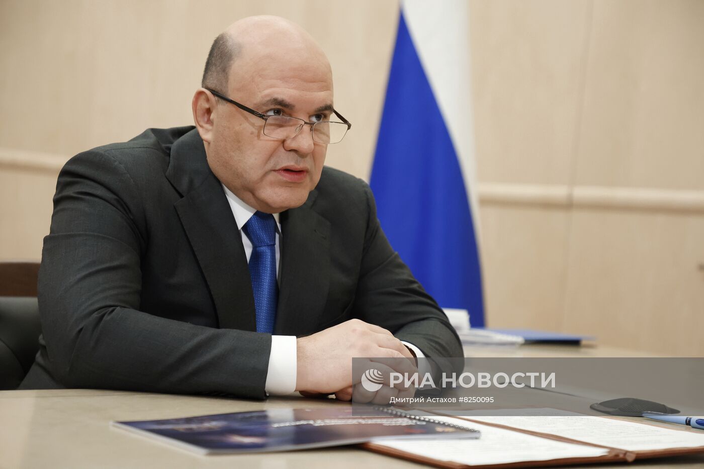 Премьер-министр РФ М. Мишустин встретился с главой корпорации по развитию Дальнего Востока и Арктики Н. Запрягаевым