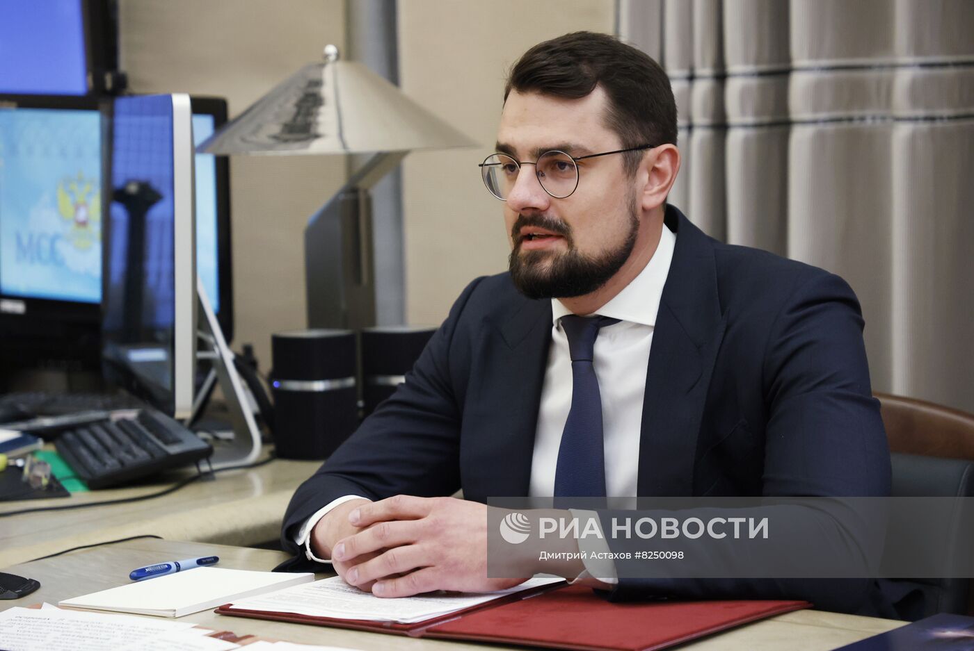 Премьер-министр РФ М. Мишустин встретился с главой корпорации по развитию Дальнего Востока и Арктики Н. Запрягаевым