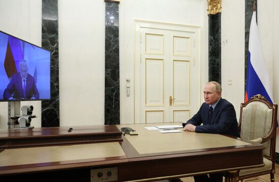 Президент РФ В. Путин встретился с врио губернатора Кировской области А. Соколовым