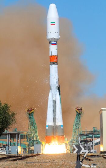 Пуск РН "Союз-2.1б" с разгонным блоком "Фрегат" с космодрома Байконур 