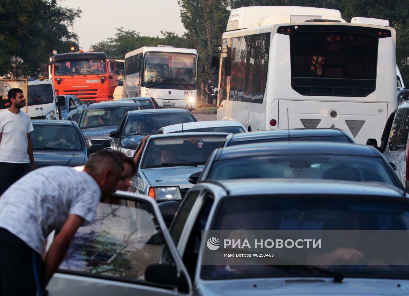 Взрывы в районе Новофедоровки в Крыму