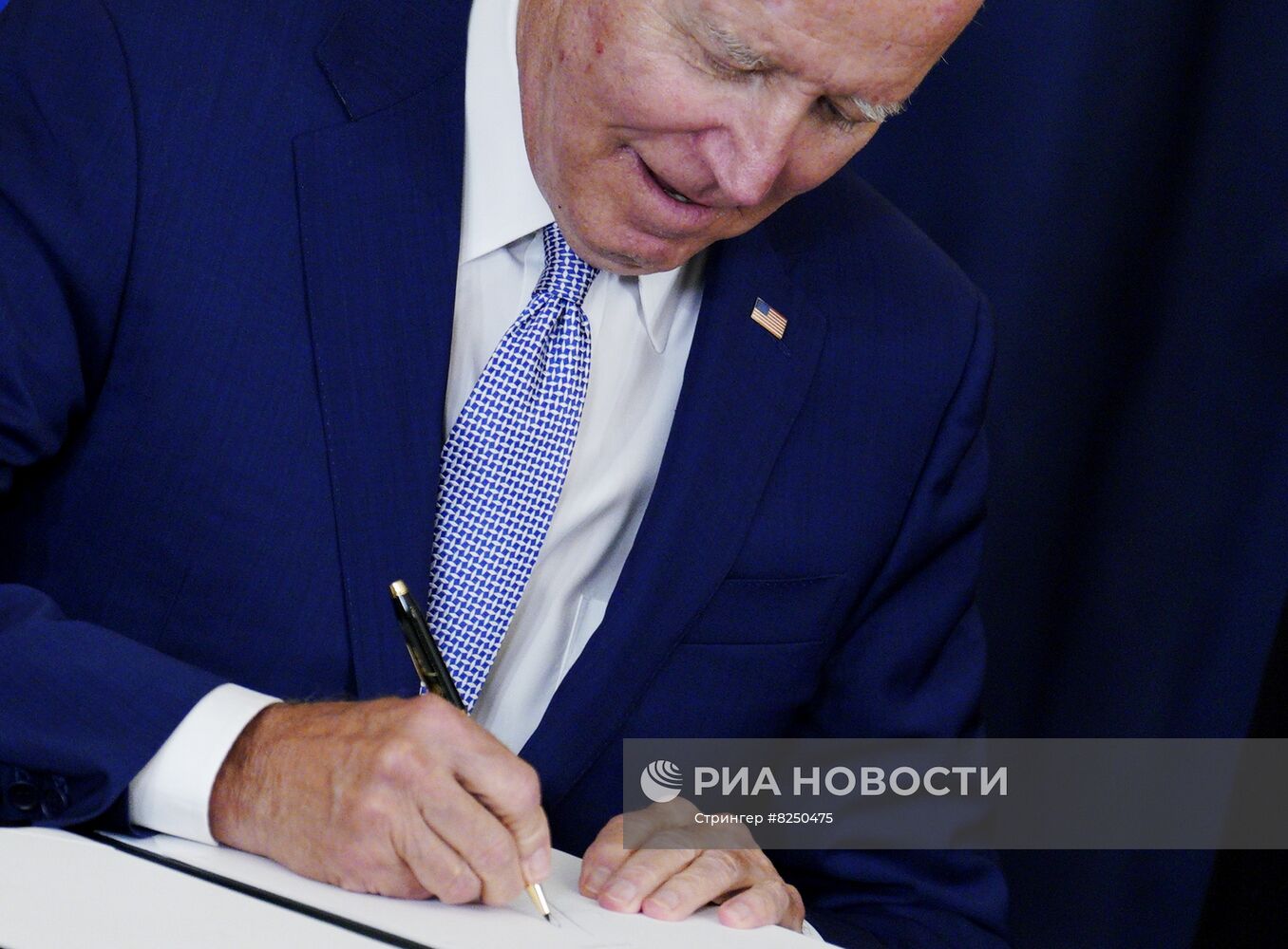 Д. Байден подписал договоры о присоединении Швеции и Финляндии к НАТО