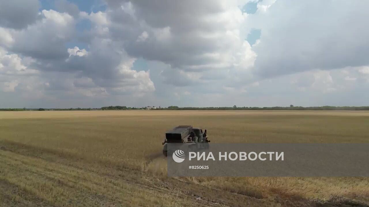 Работа расчетов РСЗО "Град" в ходе спецоперации на Украине