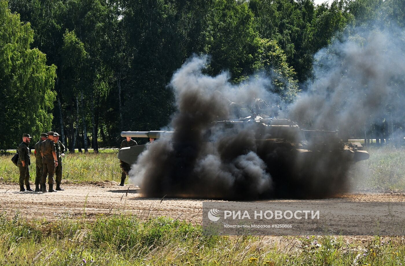 Подготовка к конкурсу армейских международных игр -2022 "Танковый биатлон"