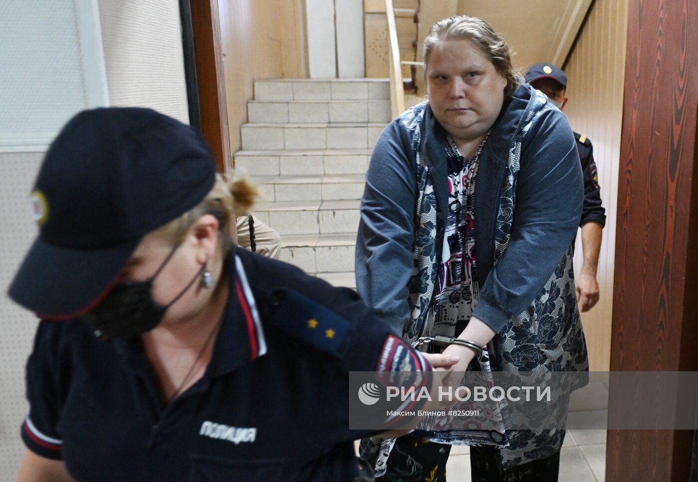 Избрание меры пресечения журналистке А. Баязитовой